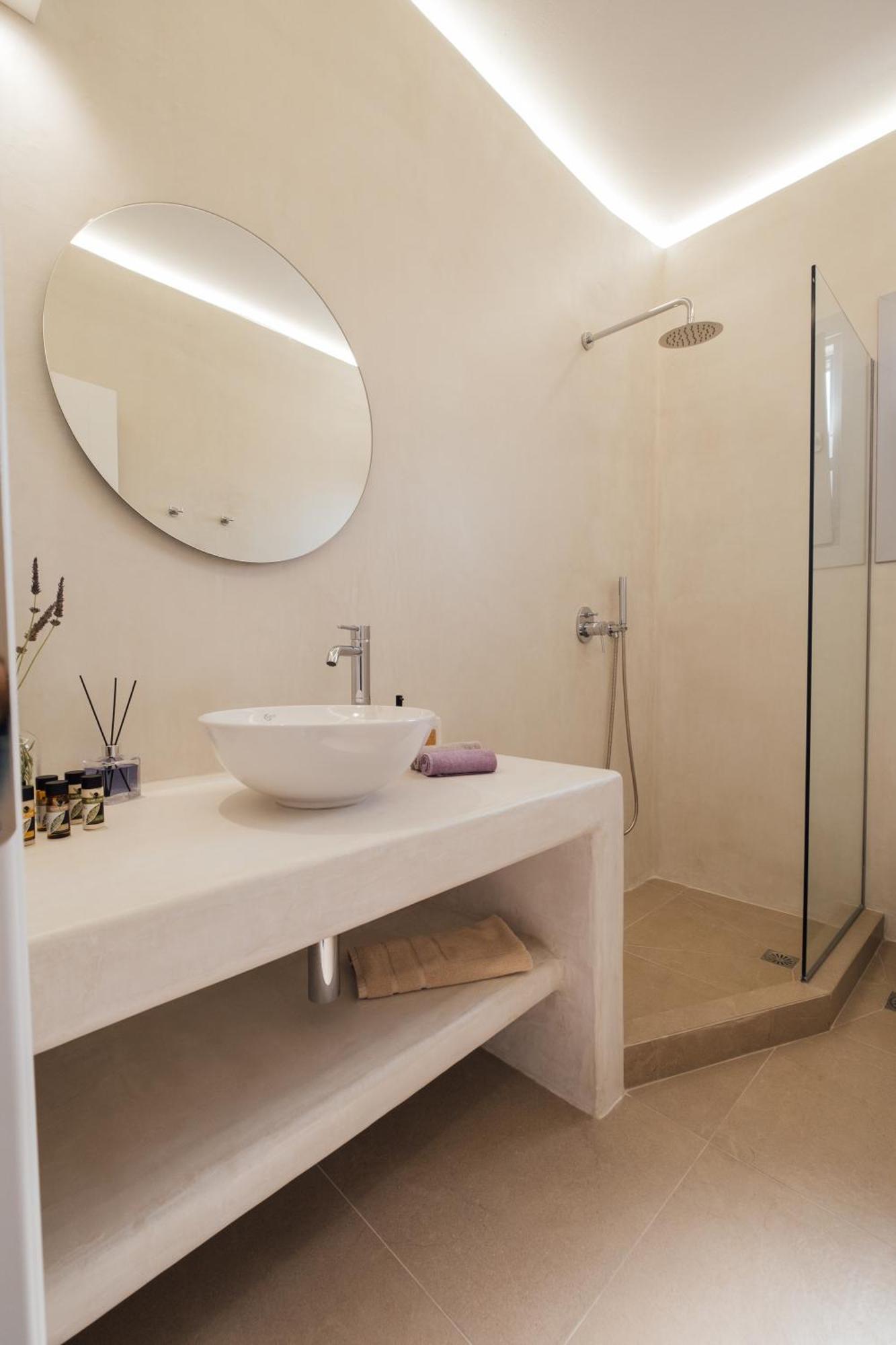 Lodge Xerolithos Natural Living